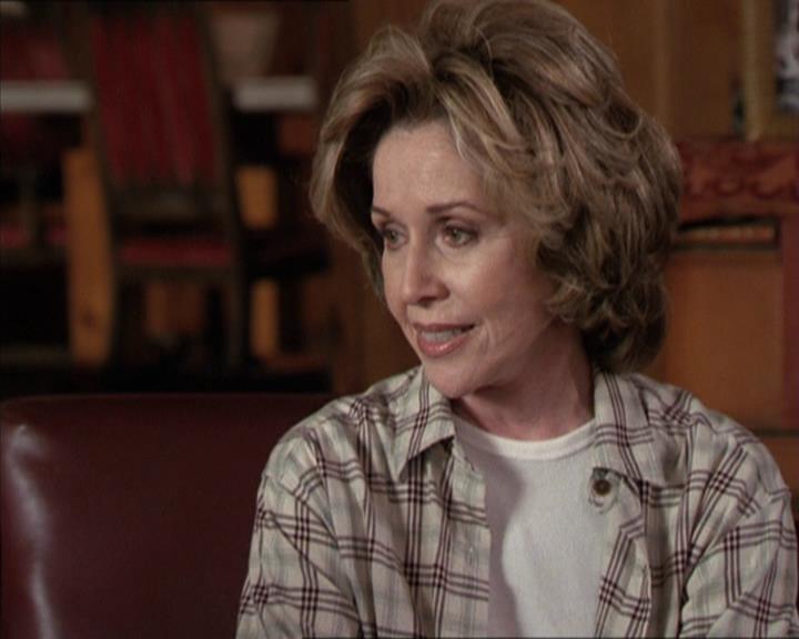 Charmed-Online-dot-net_208P3H200481.jpg