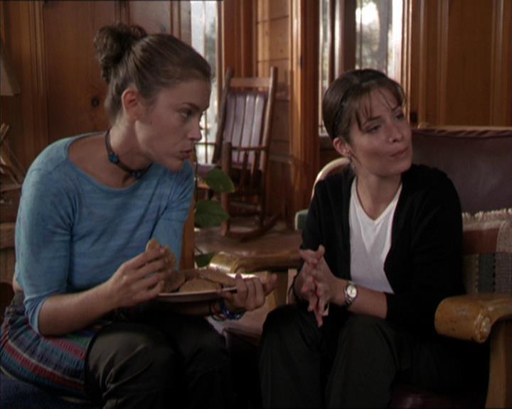Charmed-Online-dot-net_208P3H200496.jpg
