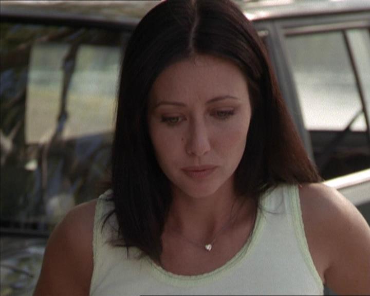 Charmed-Online-dot-net_208P3H200551.jpg