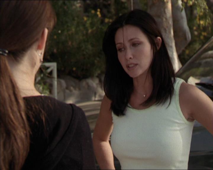 Charmed-Online-dot-net_208P3H200569.jpg