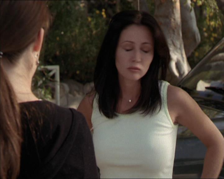 Charmed-Online-dot-net_208P3H200576.jpg