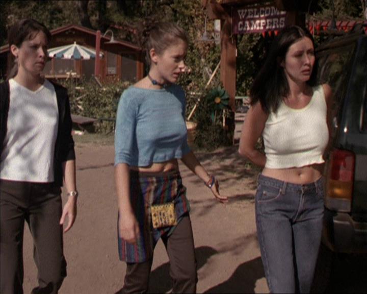 Charmed-Online-dot-net_208P3H200614.jpg