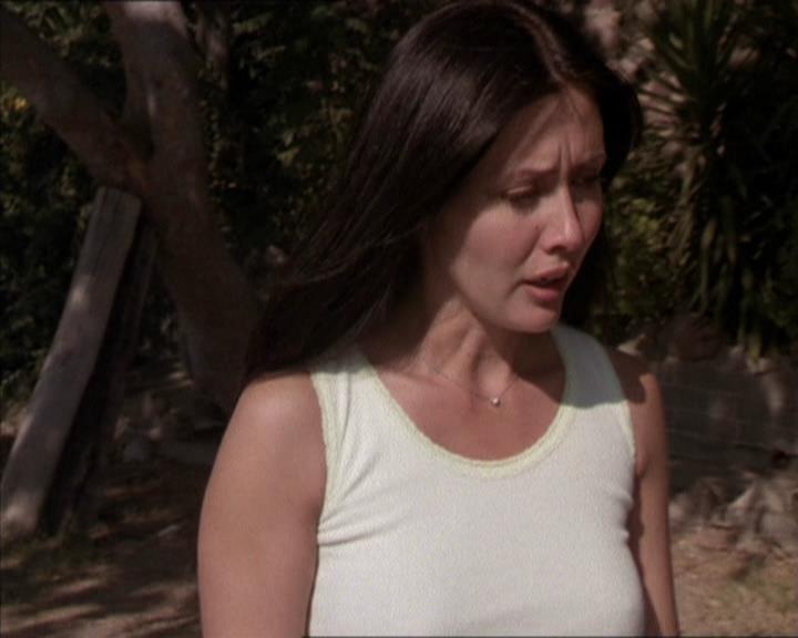 Charmed-Online-dot-net_208P3H200639.jpg
