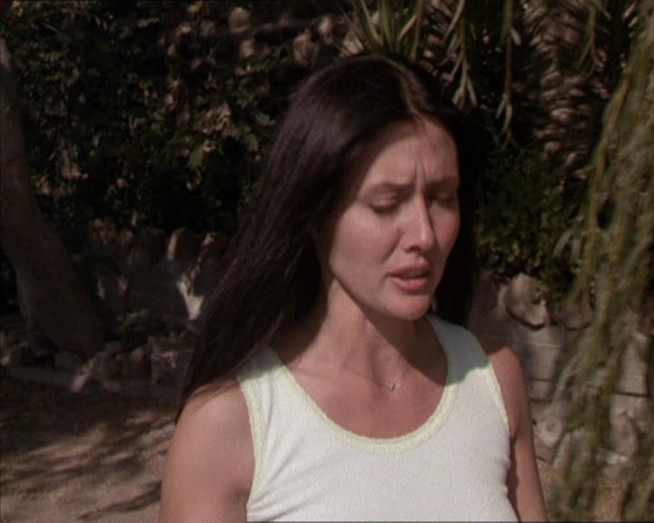 Charmed-Online-dot-net_208P3H200641.jpg