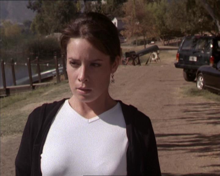 Charmed-Online-dot-net_208P3H200642.jpg
