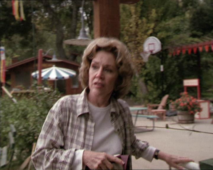 Charmed-Online-dot-net_208P3H200676.jpg