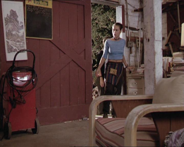 Charmed-Online-dot-net_208P3H200720.jpg