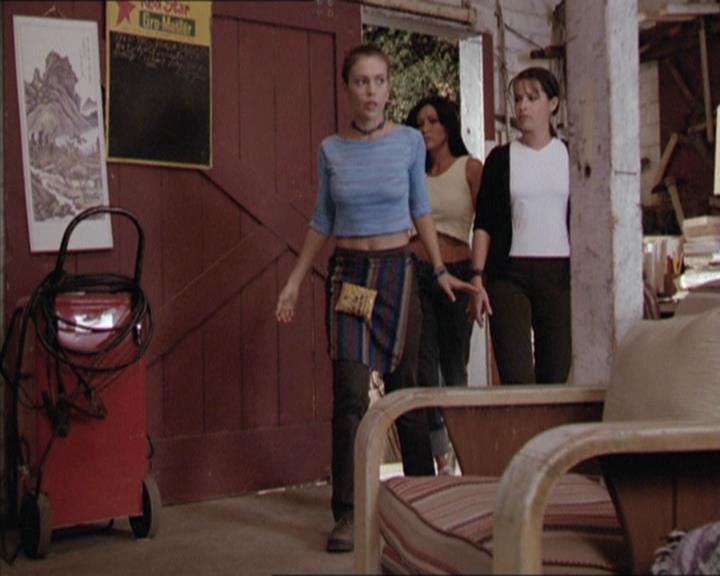 Charmed-Online-dot-net_208P3H200723.jpg