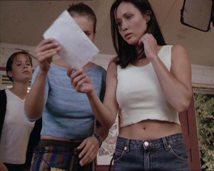 Charmed-Online-dot-net_208P3H200740.jpg