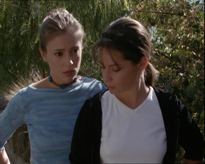 Charmed-Online-dot-net_208P3H200818.jpg