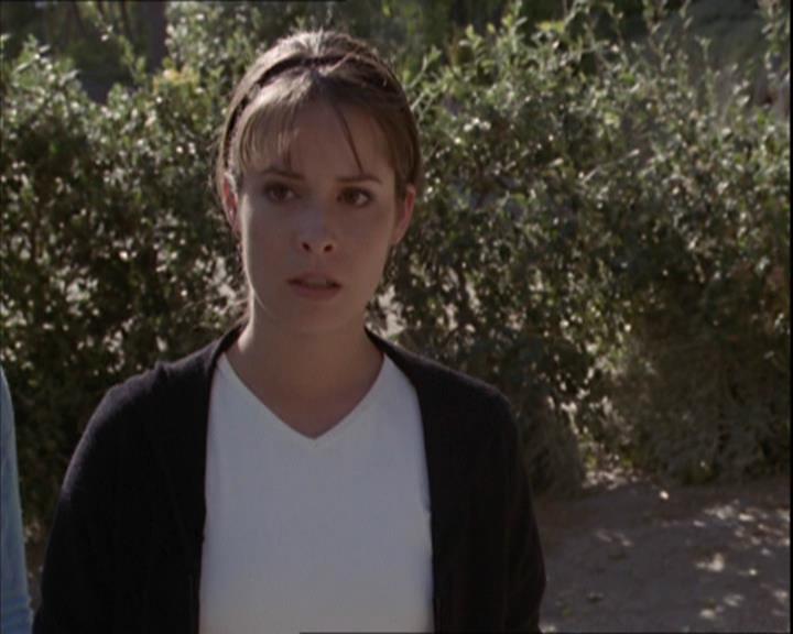 Charmed-Online-dot-net_208P3H200834.jpg
