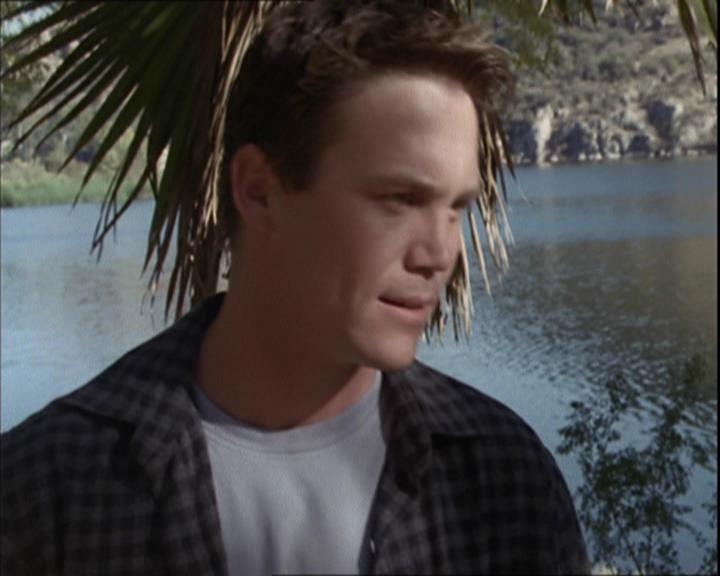Charmed-Online-dot-net_208P3H200839.jpg