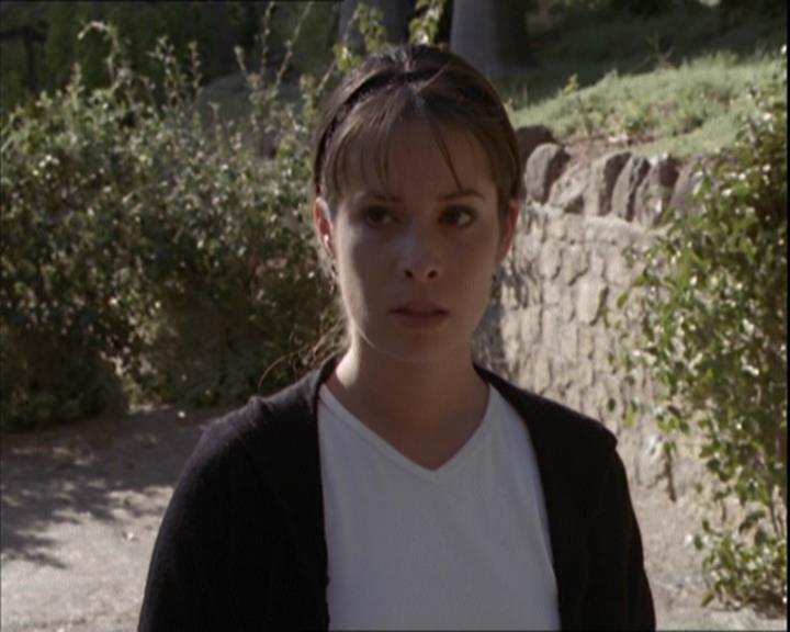 Charmed-Online-dot-net_208P3H200848.jpg
