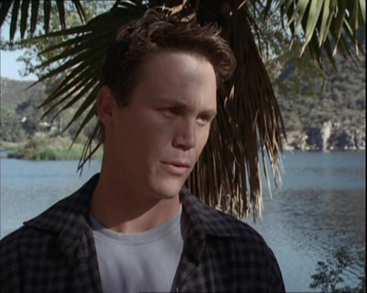 Charmed-Online-dot-net_208P3H200861.jpg