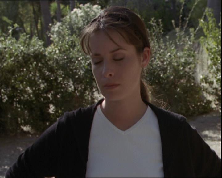 Charmed-Online-dot-net_208P3H200881.jpg