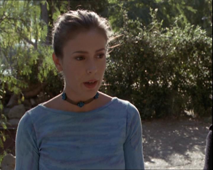 Charmed-Online-dot-net_208P3H200886.jpg