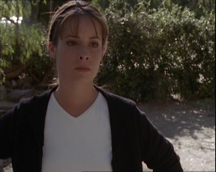 Charmed-Online-dot-net_208P3H200893.jpg
