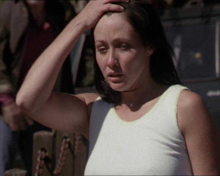 Charmed-Online-dot-net_208P3H200930.jpg
