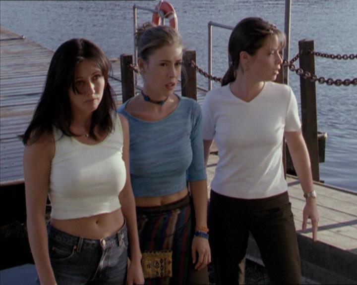 Charmed-Online-dot-net_208P3H200944.jpg Charmed-Online-dot-net_208P3H200944.jpg