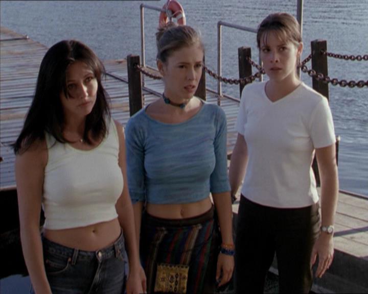 Charmed-Online-dot-net_208P3H200959.jpg