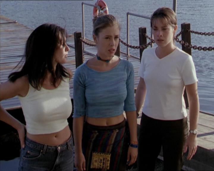 Charmed-Online-dot-net_208P3H200965.jpg
