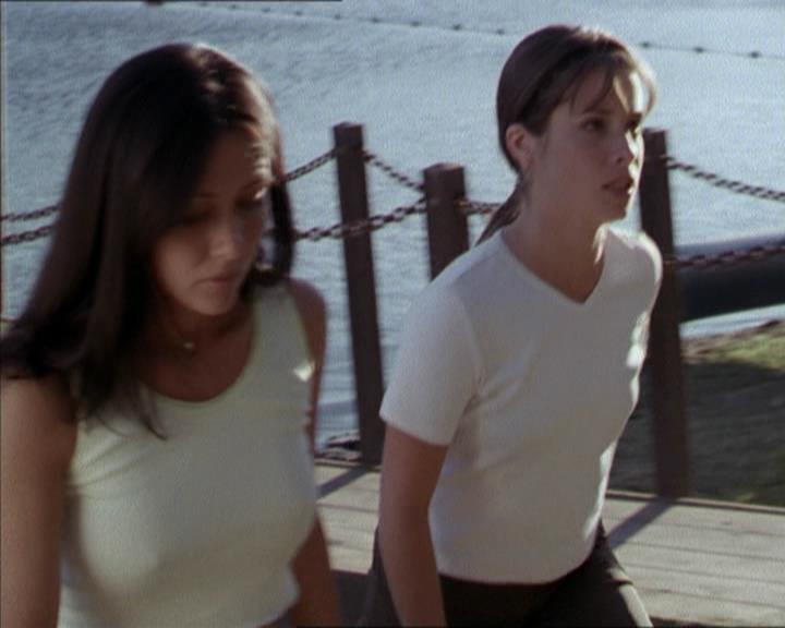 Charmed-Online-dot-net_208P3H200975.jpg