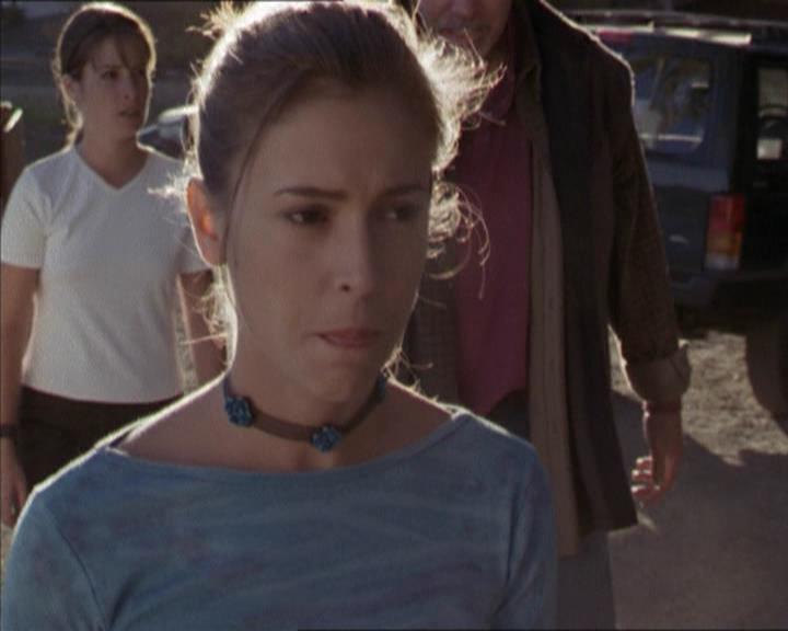 Charmed-Online-dot-net_208P3H200979.jpg