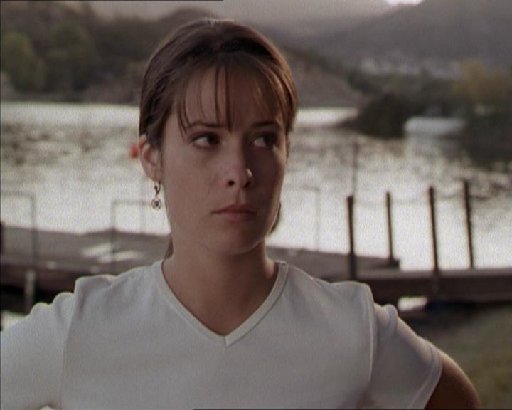 Charmed-Online-dot-net_208P3H201005.jpg