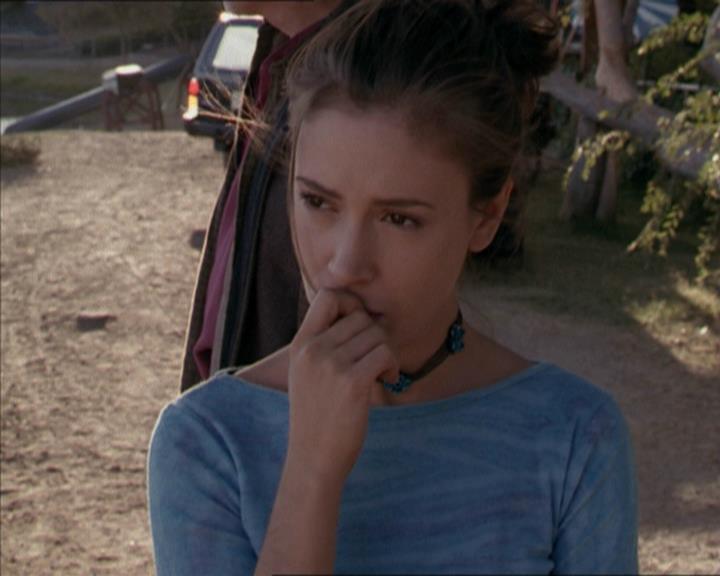 Charmed-Online-dot-net_208P3H201026.jpg