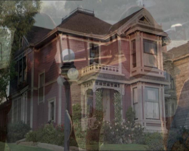 Charmed-Online-dot-net_208P3H201076.jpg