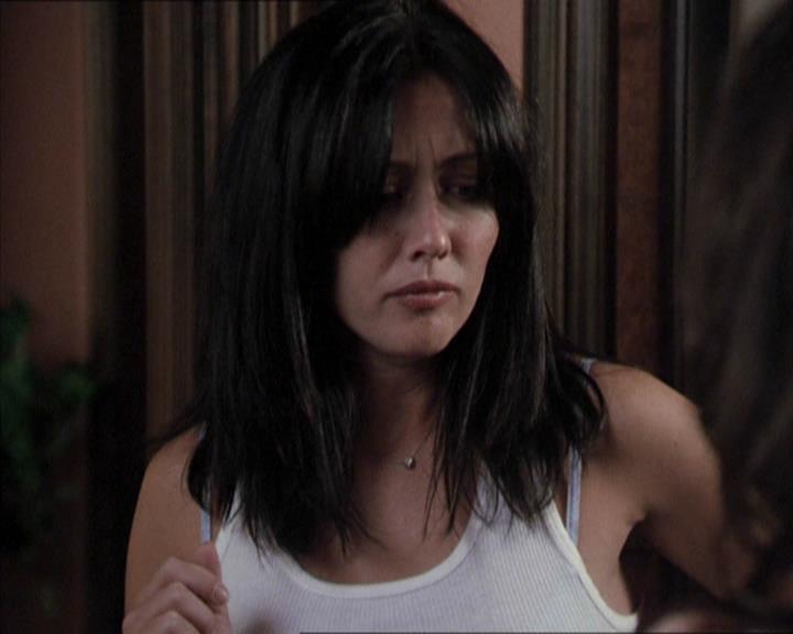 Charmed-Online-dot-net_208P3H201098.jpg
