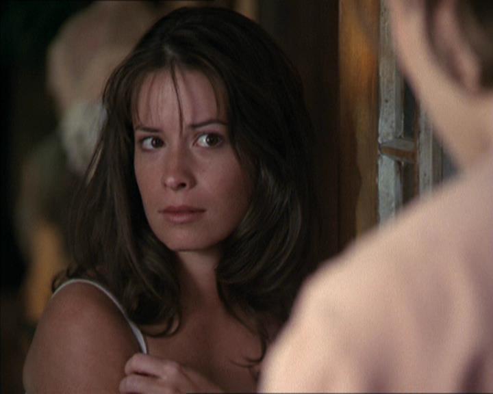 Charmed-Online-dot-net_208P3H201121.jpg