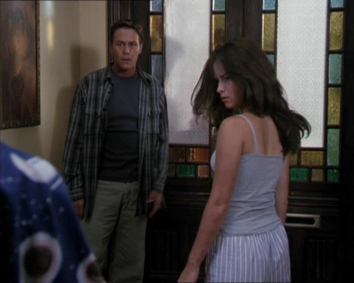 Charmed-Online-dot-net_208P3H201143.jpg