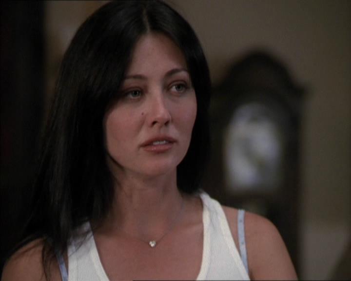 Charmed-Online-dot-net_208P3H201153.jpg