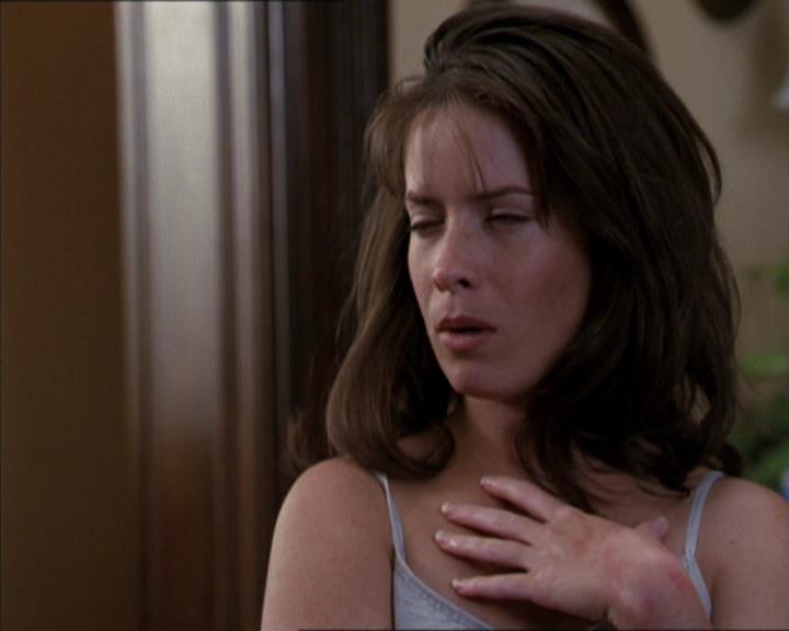 Charmed-Online-dot-net_208P3H201171.jpg