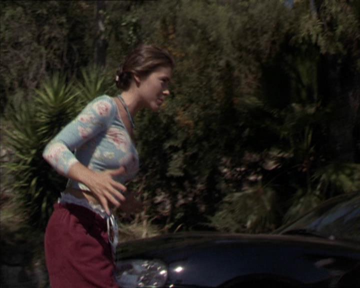Charmed-Online-dot-net_208P3H201268.jpg