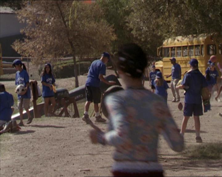 Charmed-Online-dot-net_208P3H201286.jpg