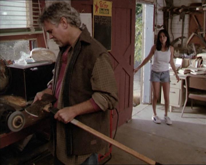 Charmed-Online-dot-net_208P3H201295.jpg