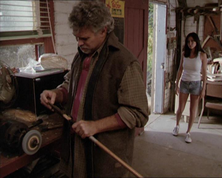 Charmed-Online-dot-net_208P3H201297.jpg