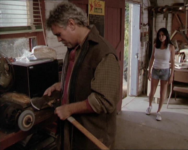 Charmed-Online-dot-net_208P3H201298.jpg