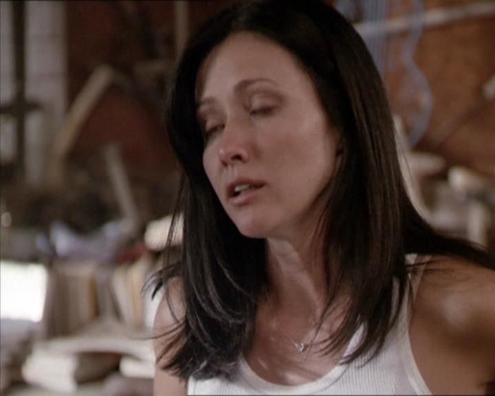 Charmed-Online-dot-net_208P3H201386.jpg