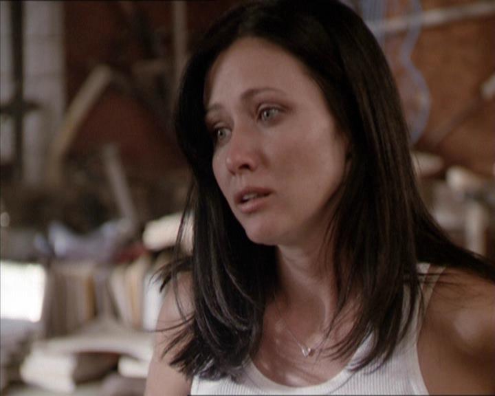 Charmed-Online-dot-net_208P3H201388.jpg