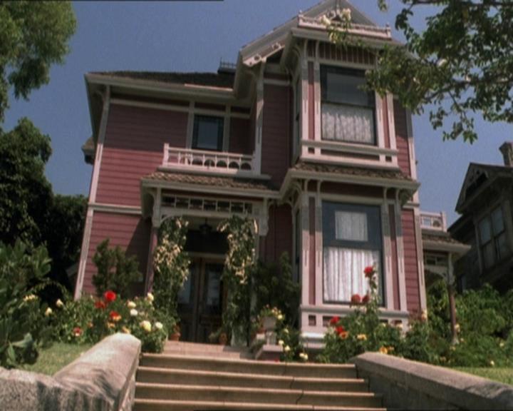 Charmed-Online-dot-net_208P3H201419.jpg