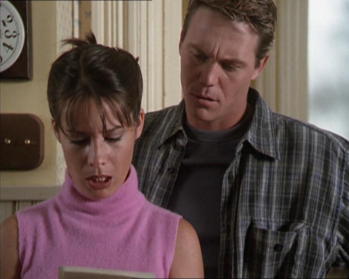 Charmed-Online-dot-net_208P3H201484.jpg