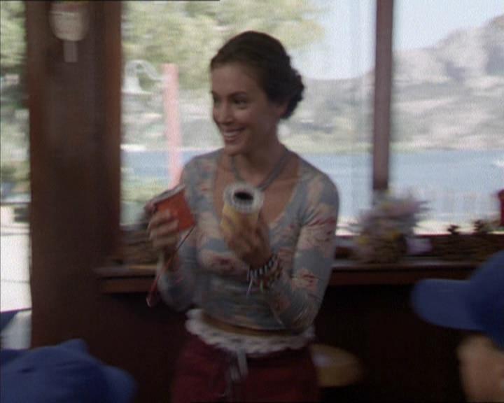 Charmed-Online-dot-net_208P3H201504.jpg