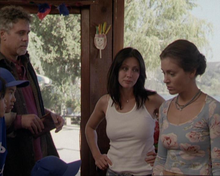 Charmed-Online-dot-net_208P3H201520.jpg
