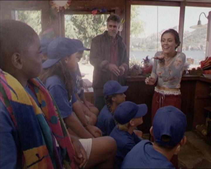 Charmed-Online-dot-net_208P3H201585.jpg