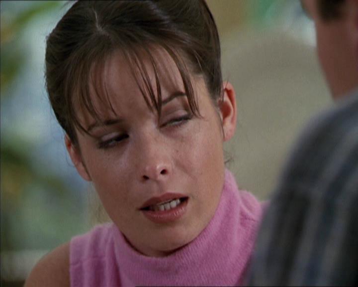 Charmed-Online-dot-net_208P3H201670.jpg