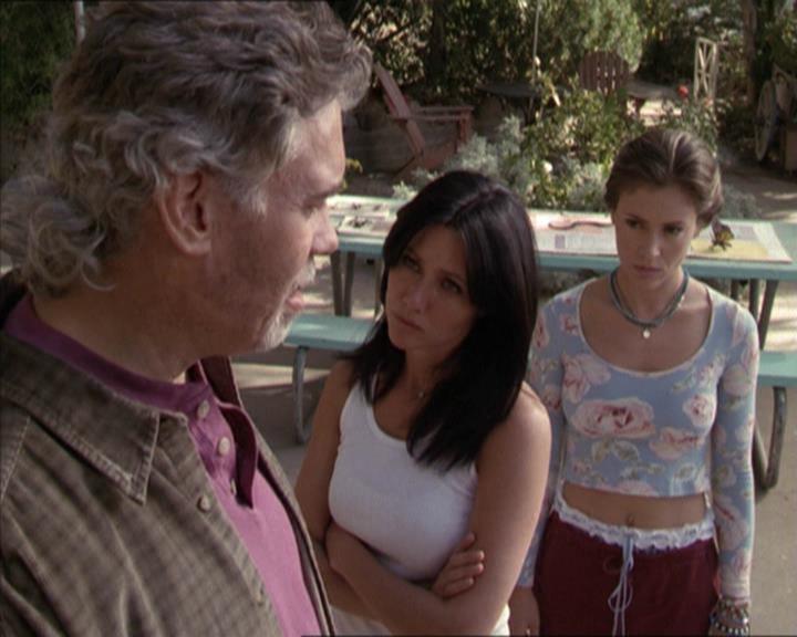 Charmed-Online-dot-net_208P3H201694.jpg