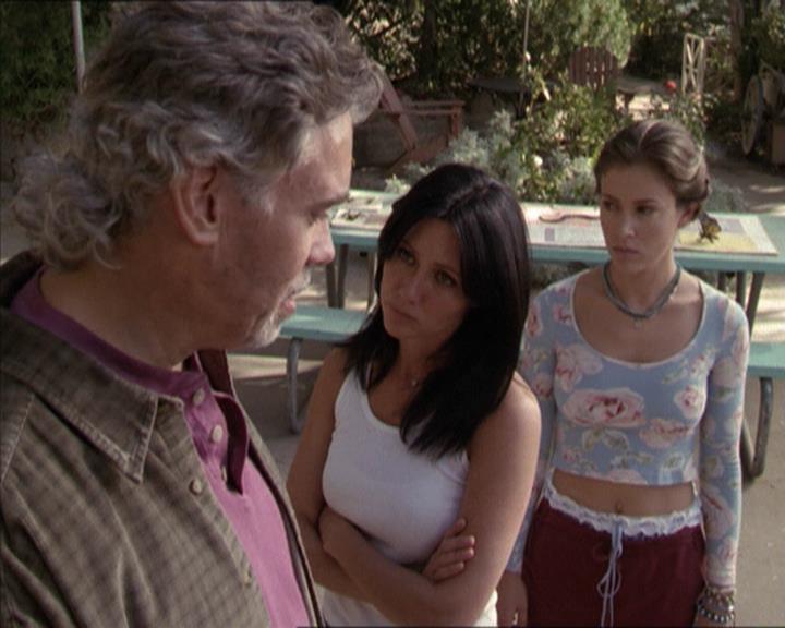 Charmed-Online-dot-net_208P3H201697.jpg